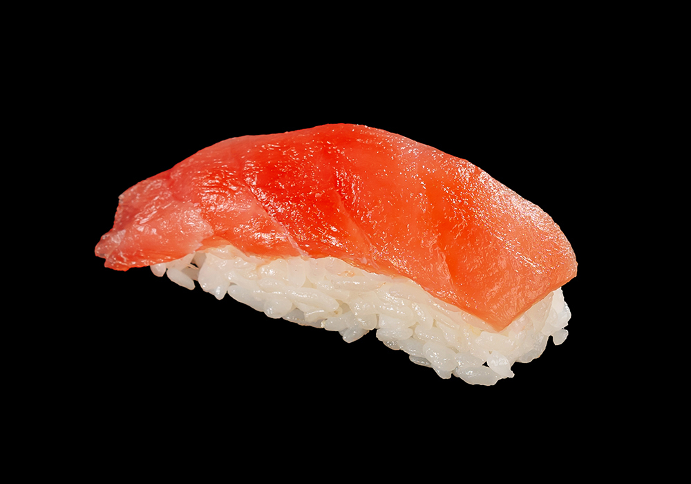 Суши с тунцом