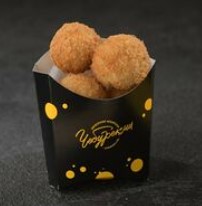 Сырные шарики с охотничьими колбасками