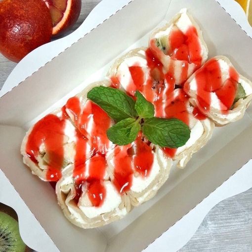 Сладкий ролл с грушей и ананасом 8 шт