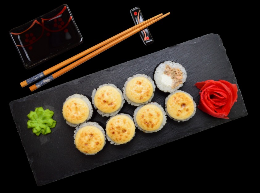 Запеченный ролл Динамит