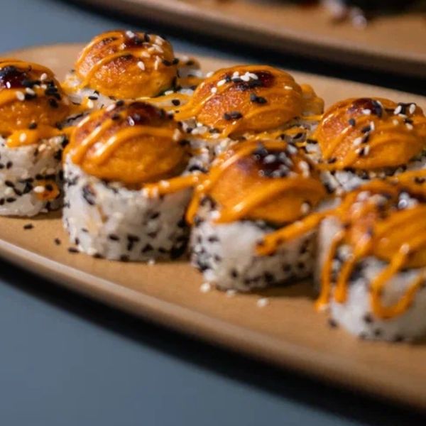 Запечённый ролл с креветкой