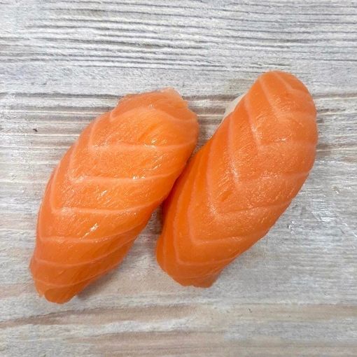 Суши с лососем 2шт