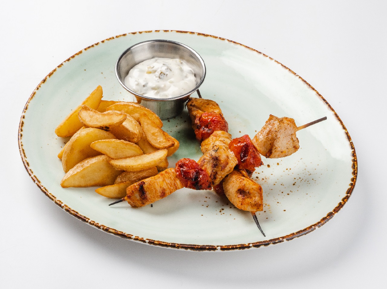 Шашлычок из куриного филе с соусом Тар-тар