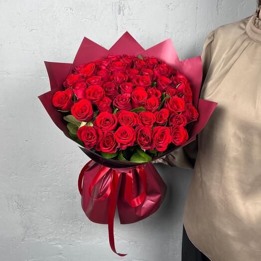 Букет 51 красная роза Кения 50 см