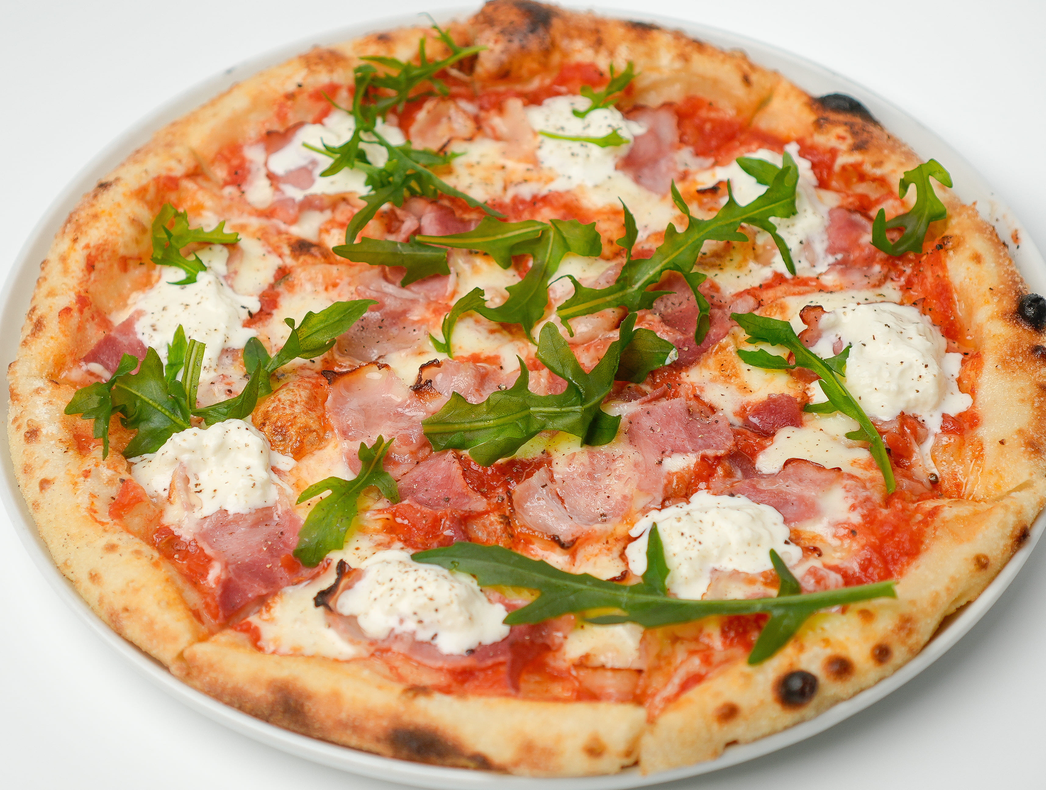 Пицца «Бекон & Страчателла»