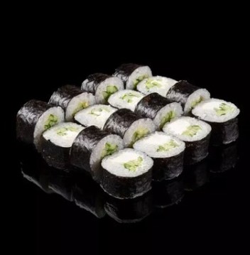 Хосомаки с огурцом и сыром