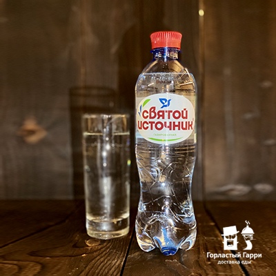Вода "Святой источник" газ.