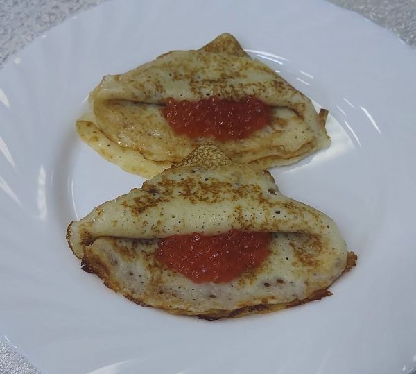 Блинчики с икрой лососевой, 100/10 гр.