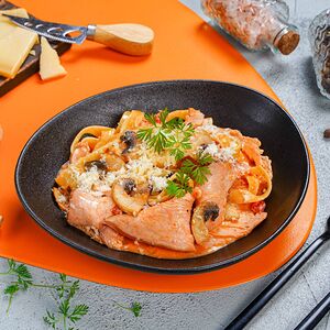 Паста с индейкой и грибами (Лингвини)