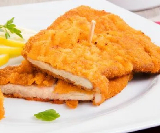 Шницель из куриного филе в панировке