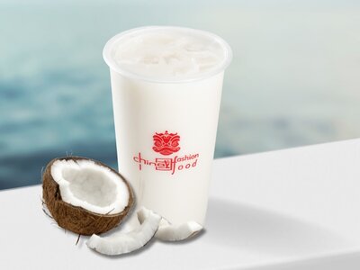 Холодный молочный чай с кокосом