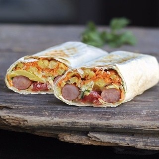 Mega шаурма с сосисками и сыром