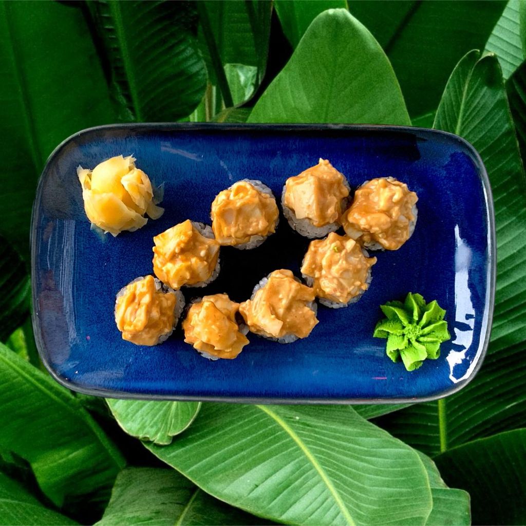 Ролл с кальмаром