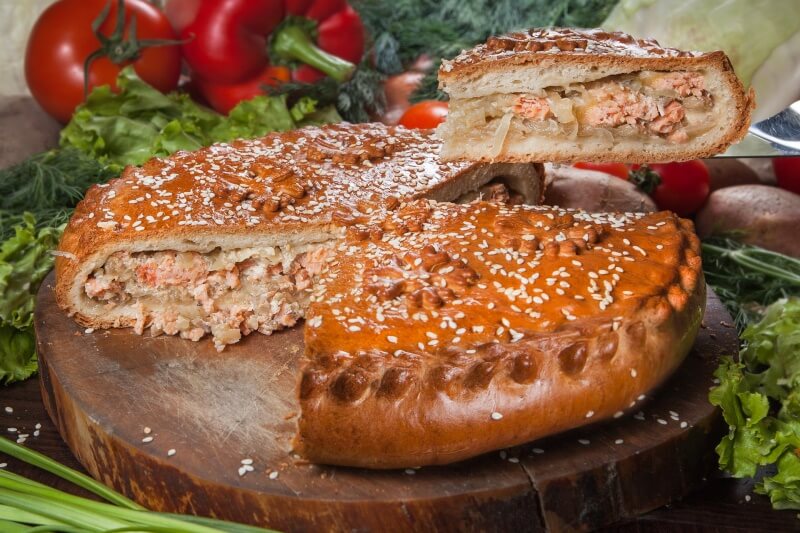 Пирог с семгой и капустой 1кг