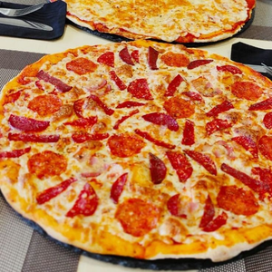 Пицца мясное ассорти