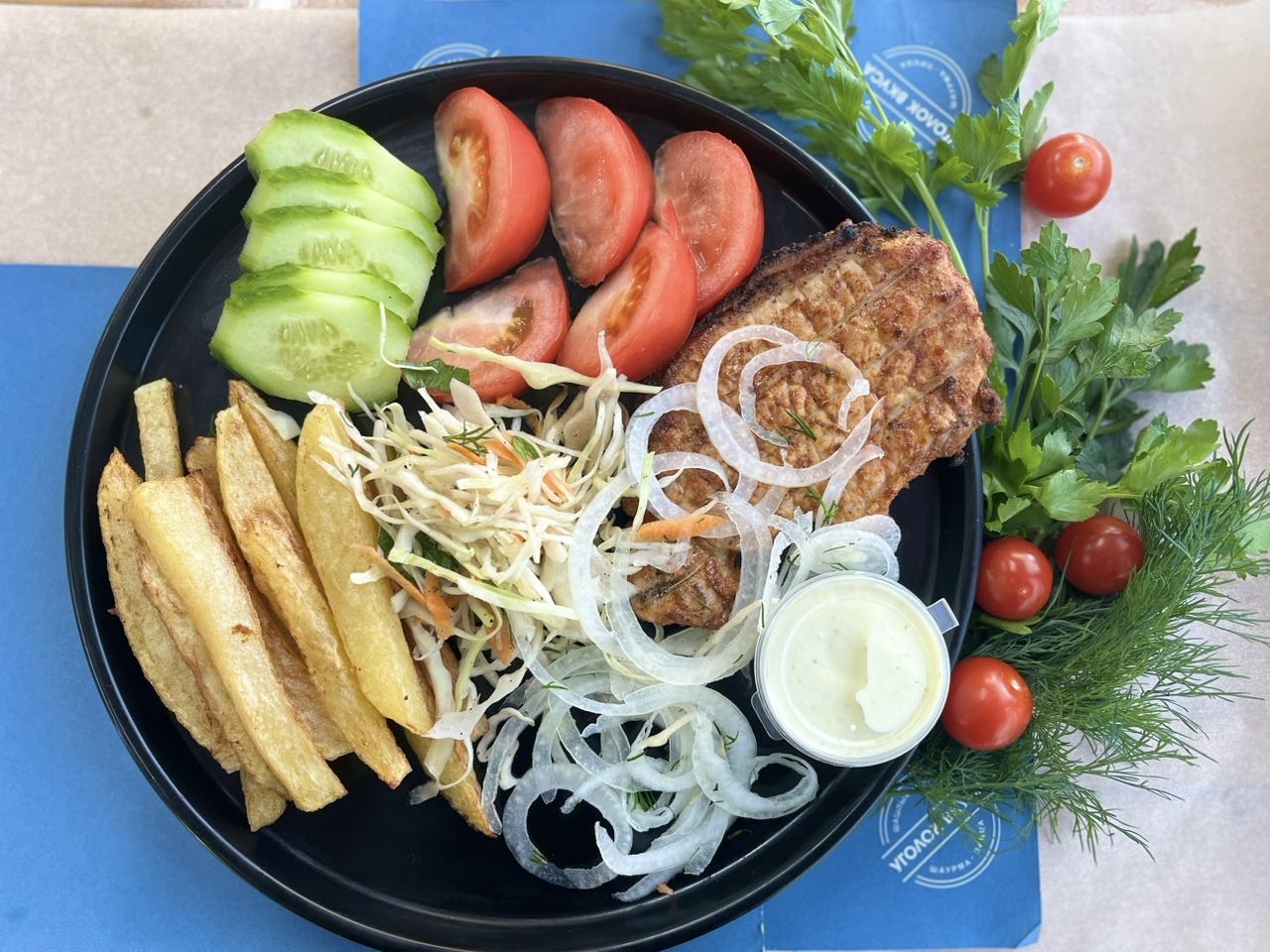 Ланч со свининой