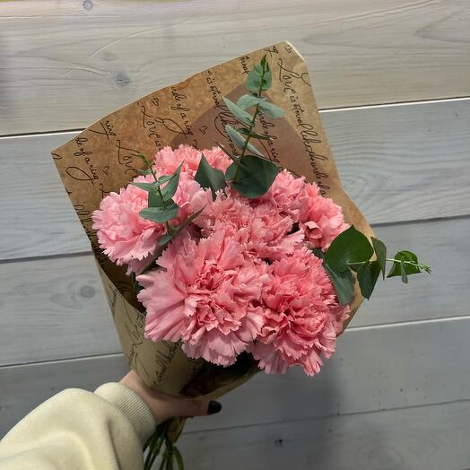 Букетик из гвоздик