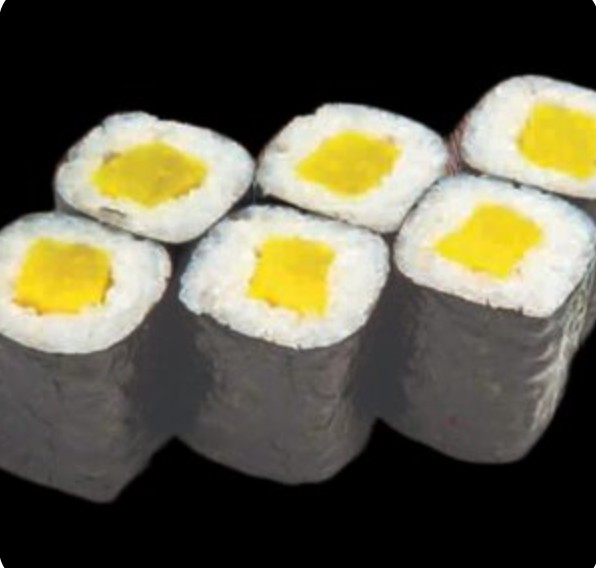 Ролл с такуаном