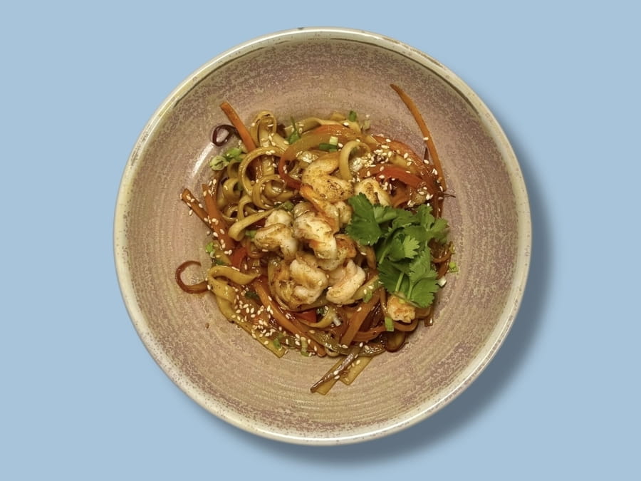 Wok удон с креветкой