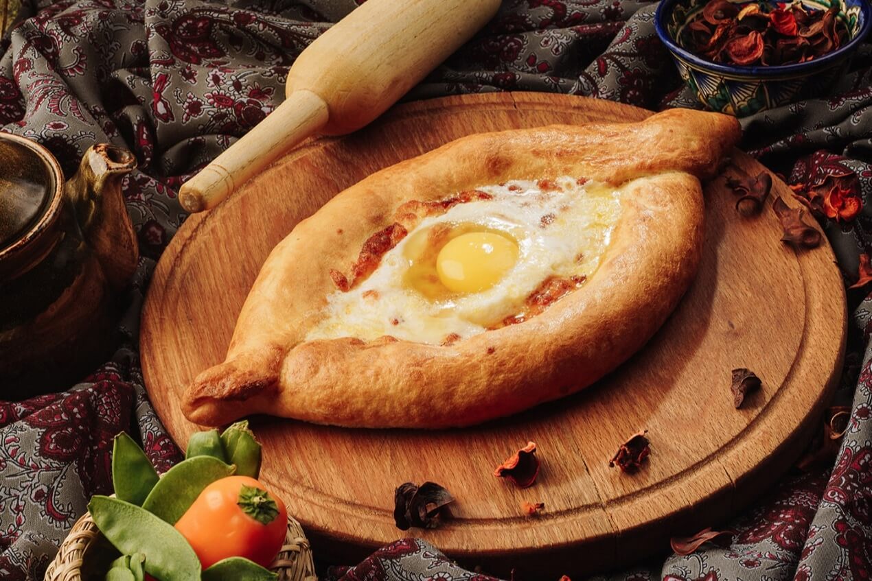 Хачапури по-аджарски