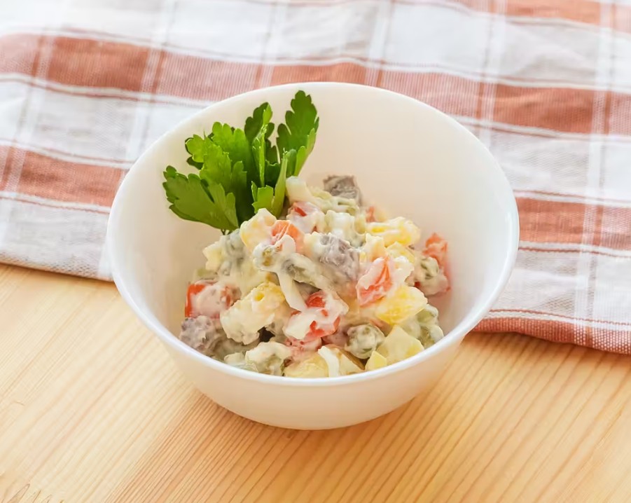 С-т "Оливье" с ветчиной