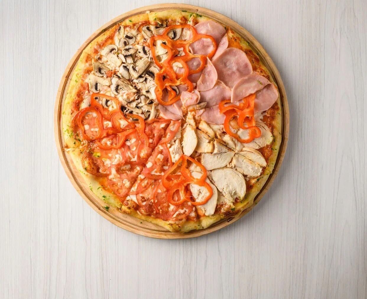 Пицца 4 вкуса 30 см