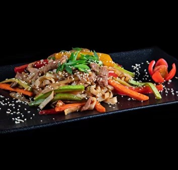 Лапша Удон с курицей и овощами
