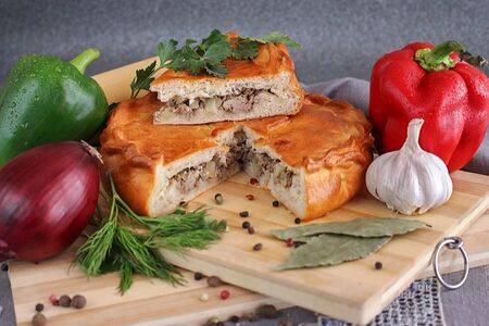 Пирог с мясом и картофелем 1кг