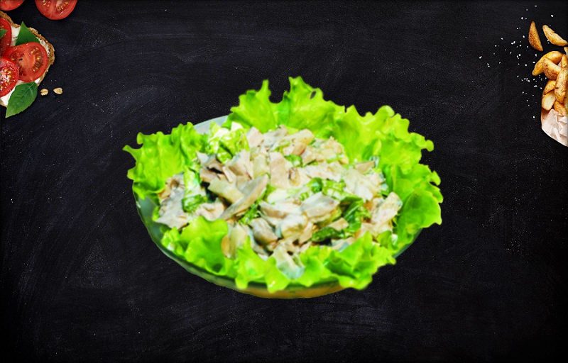 Салат с курицей и грибами