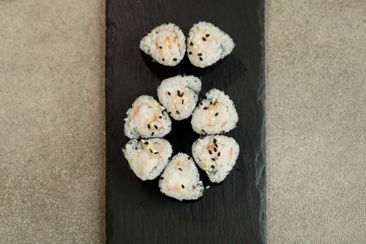 Мини ролл с креветкой