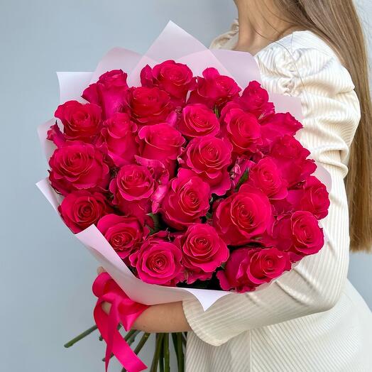 21 роза яркого малинового цвета