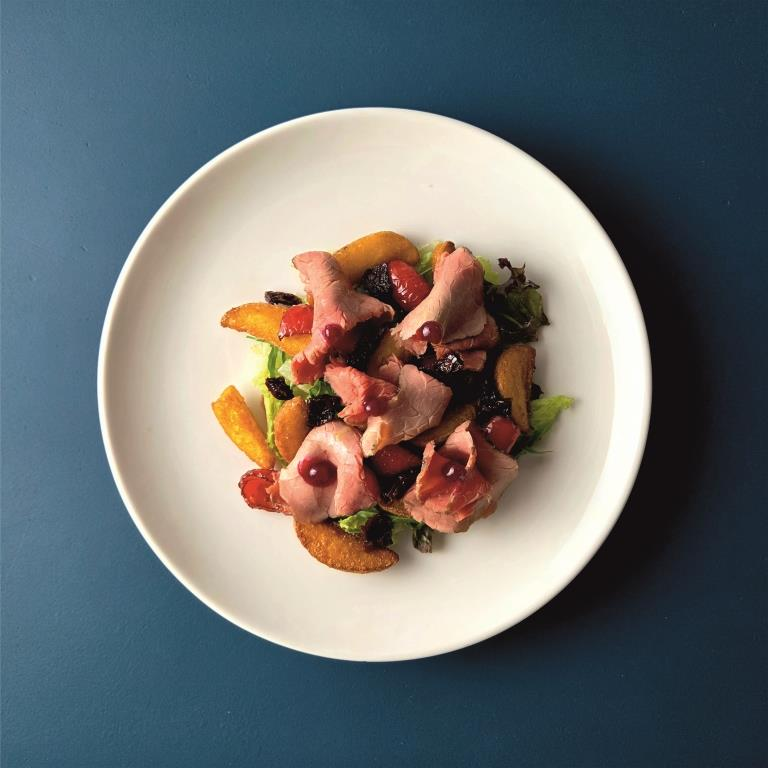 Салат с ростбифом