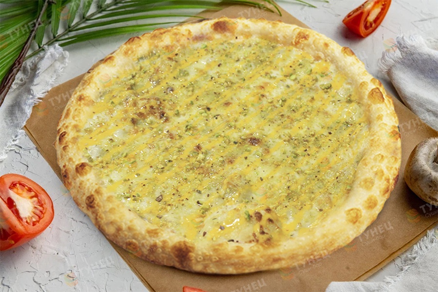 Четыре сыра с орехами (средняя)