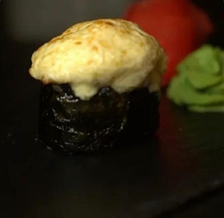 Запеченный Гункан с Чукой