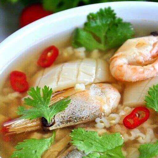 Рамен с кальмаром и креветками