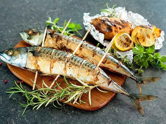 Макрель-гриль с овощами