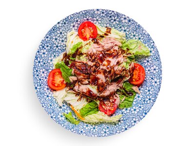 Салат с тунцом и бальзамическим соусом