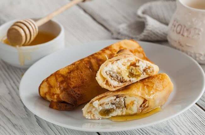 Блины с яйцом и зеленым луком 2шт