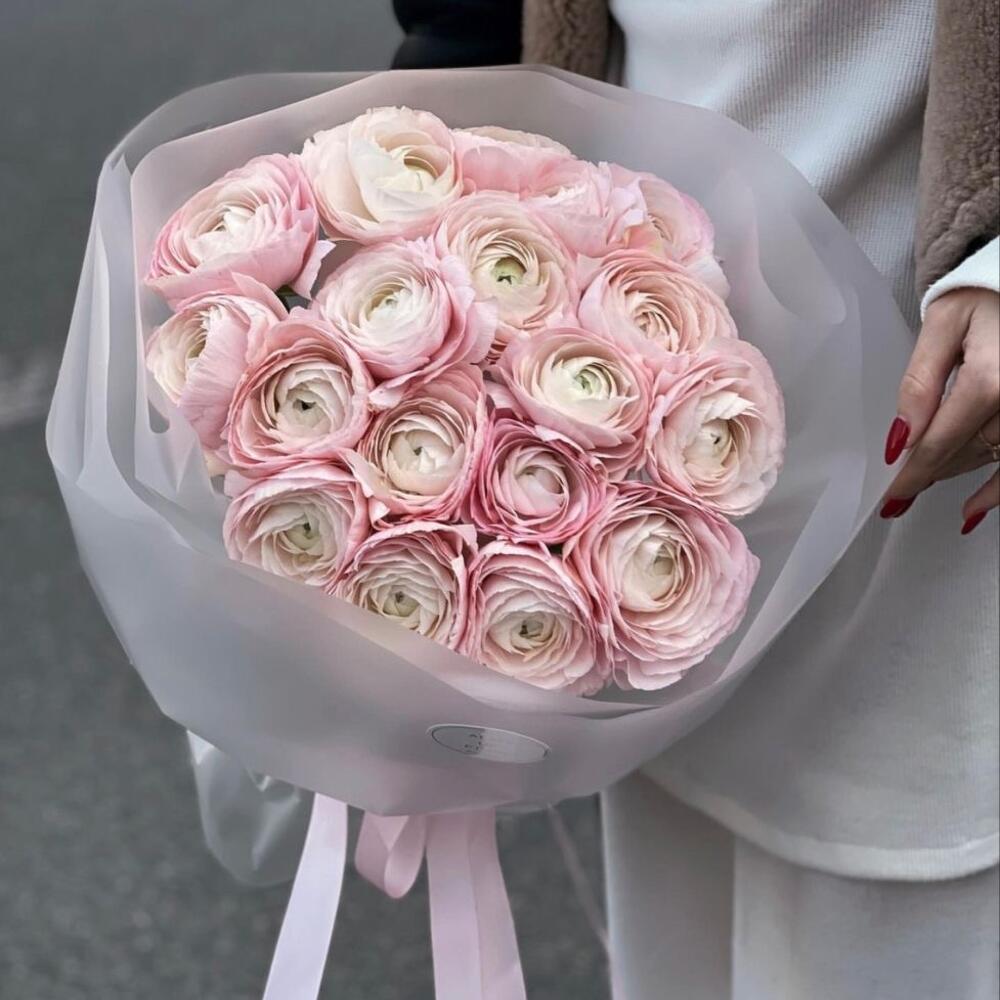 Букет из ранункулюсов 17 шт