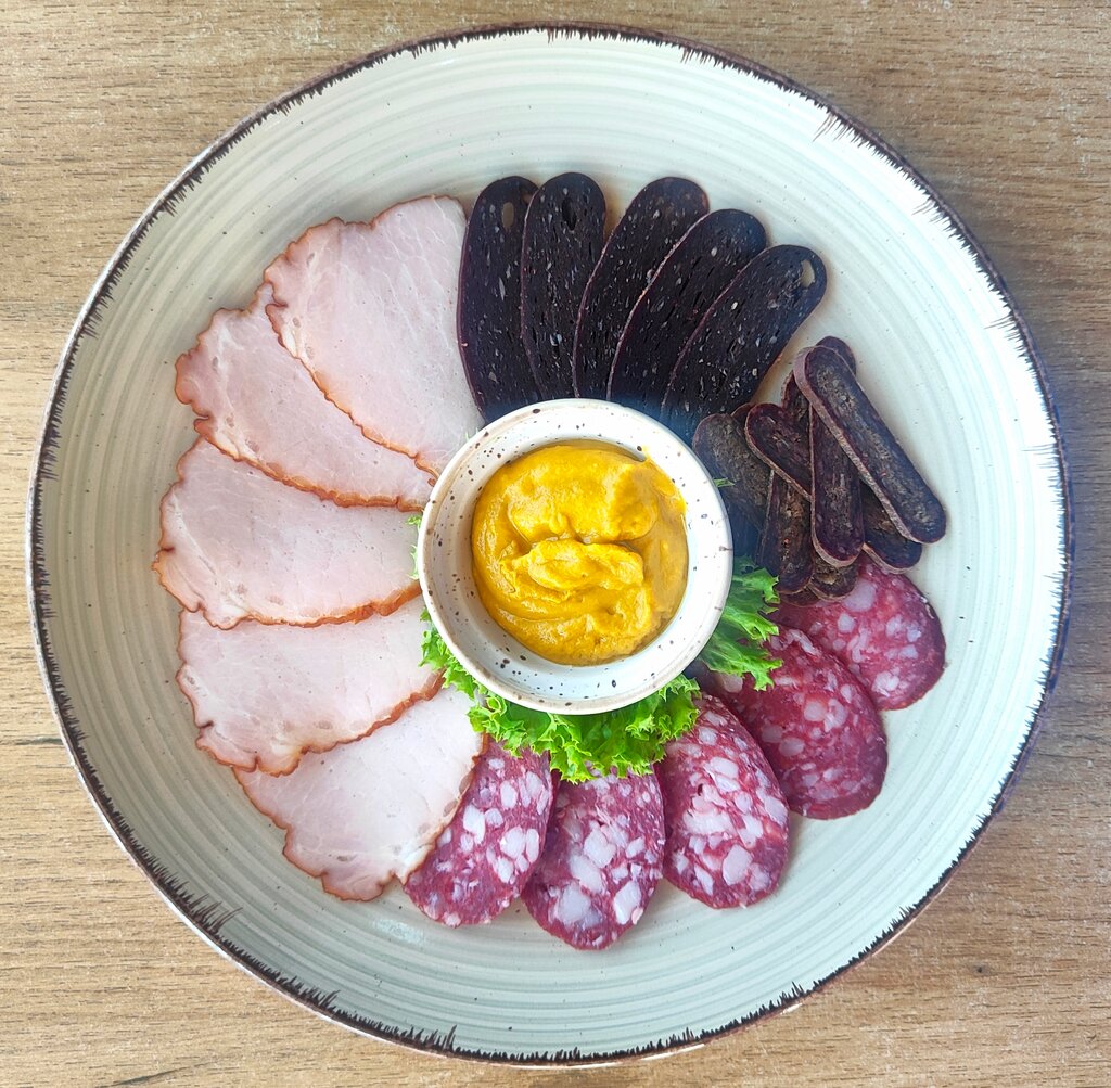 Мясное ассорти