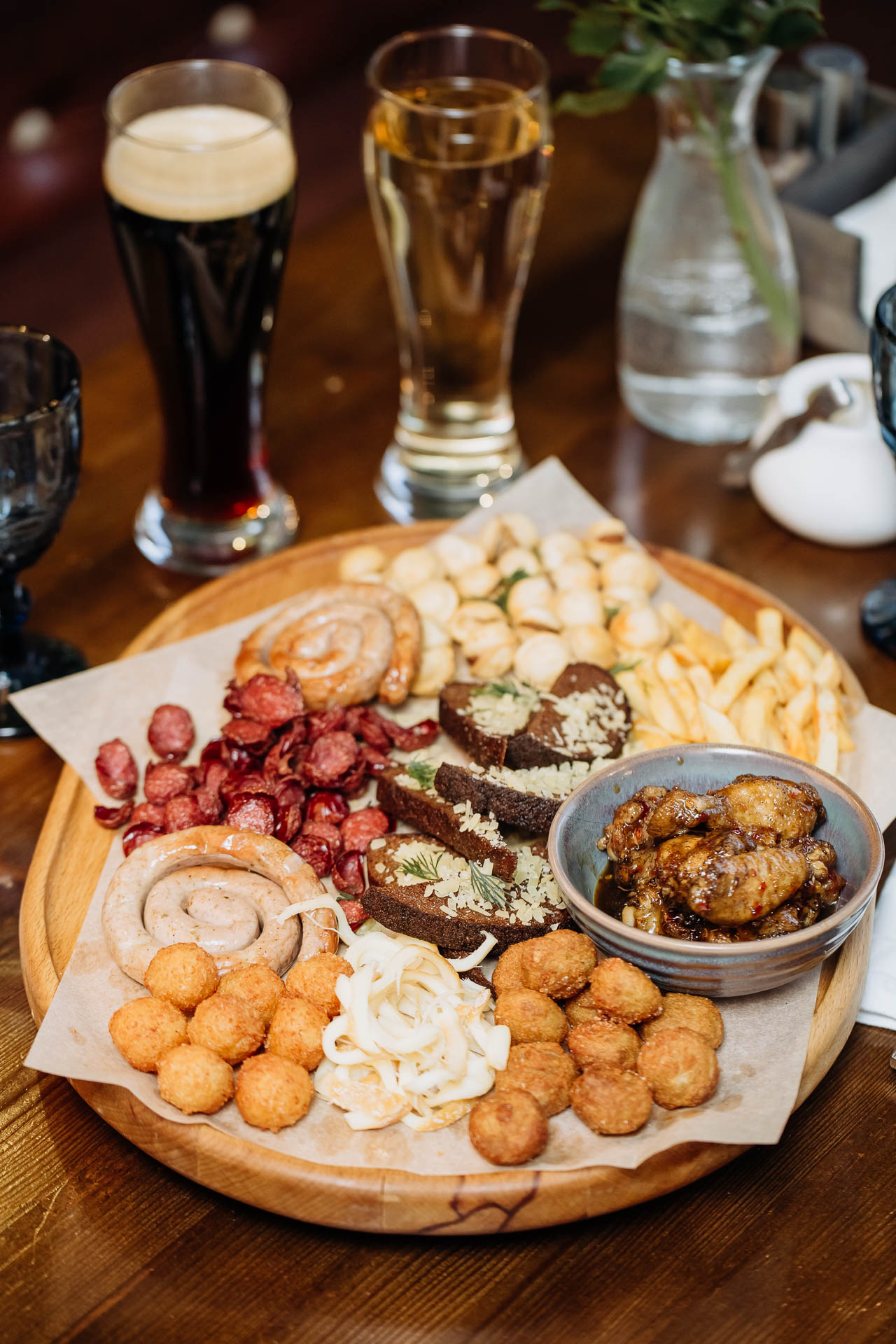 Большая пивная тарелка на компанию