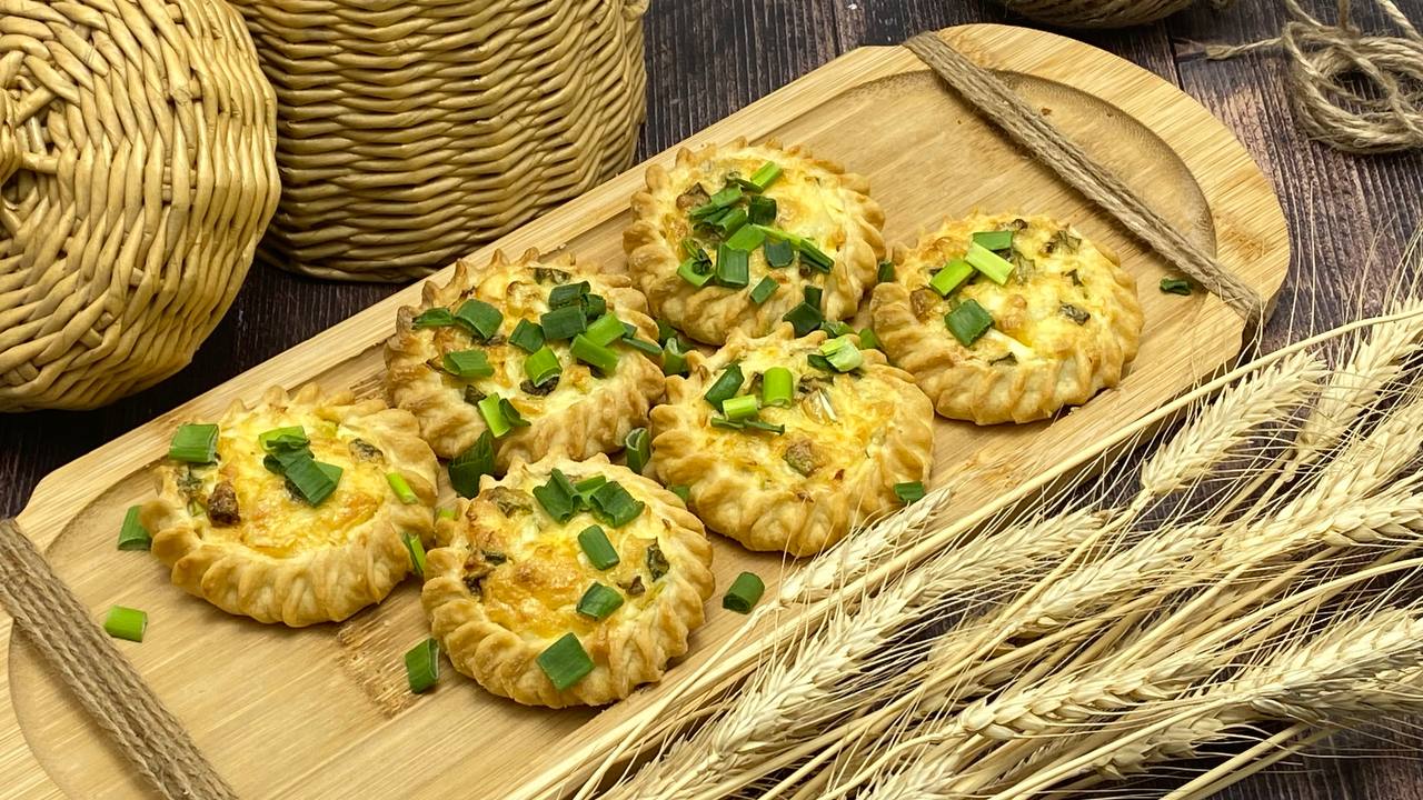 ПЕРЕПЕЧКИ С ЯЙЦОМ И ЗЕЛ.ЛУКОМ 6 штук