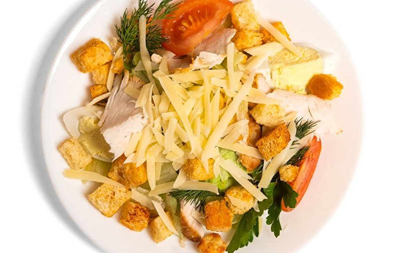 Салат «Цезарь» с курицей