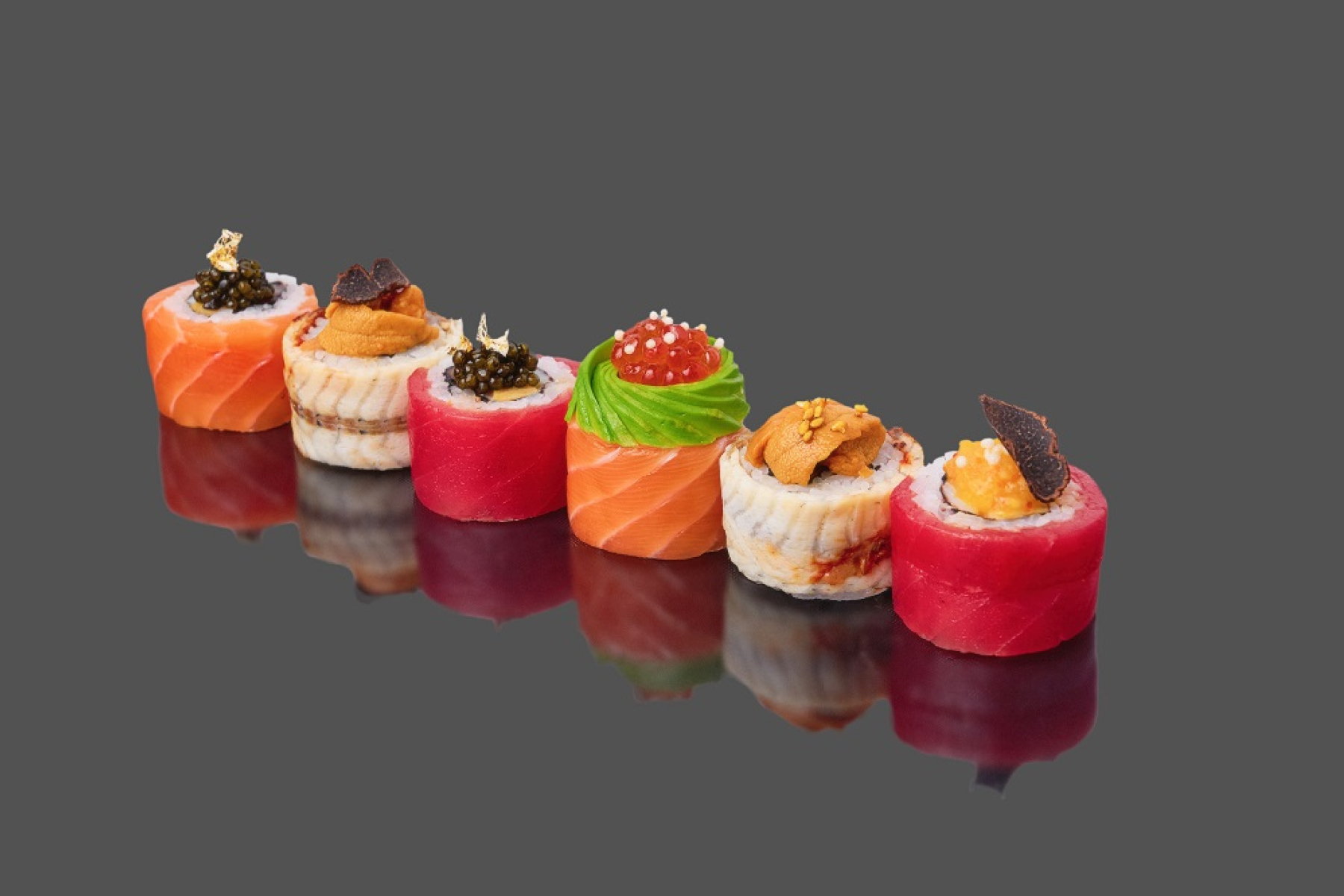 Ролл три икры