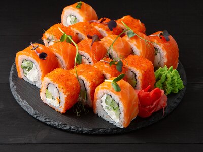 Восток-Запад