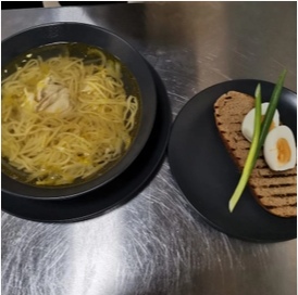 Куриный суп с лапшой