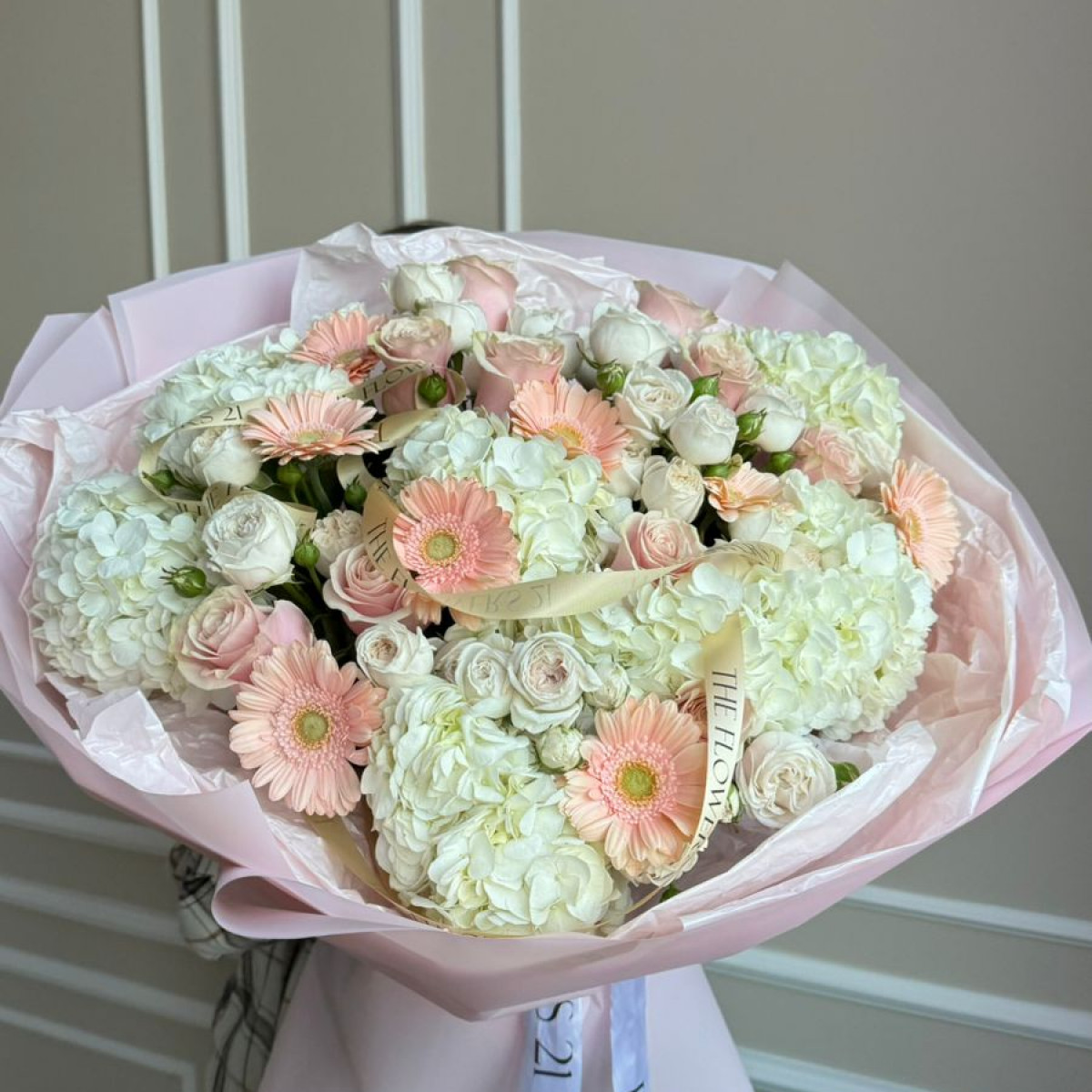 Авторский букет (предзаказ) 681