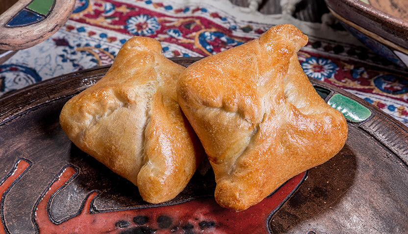 Пирожок с курицей и грибами 60 гр