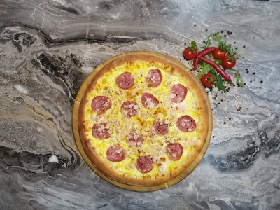 Цыба с салями и курицей 32 см