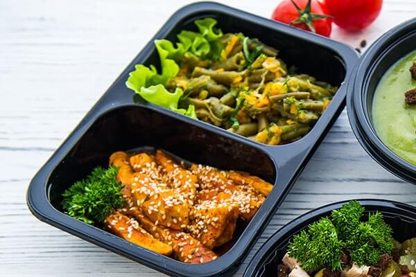 Фасоль стручковая с курицей терияки